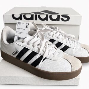 Adidas VL Court 3.0 Sneakers White Black Gum Sole Unisex Women’s 9.5 / Men’s 8